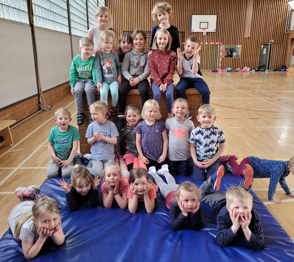 02 Kleine Leute Turnen 02 Bild